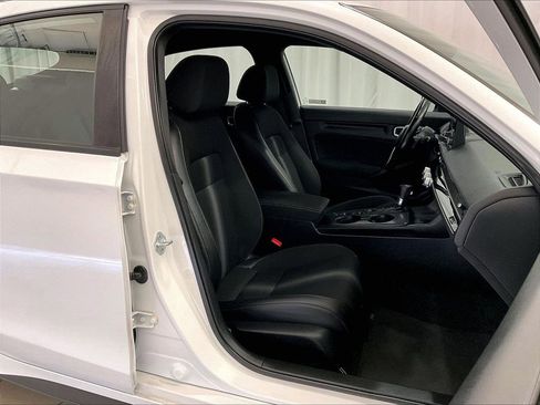Used 2023 Honda Civic Sport image 11