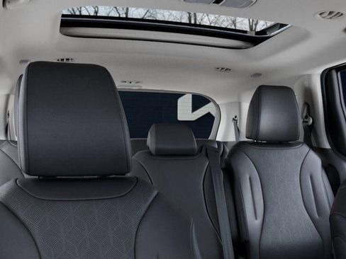 New 2026 Kia Carnival SX w/ SX Dark Edition Package FWD image 27