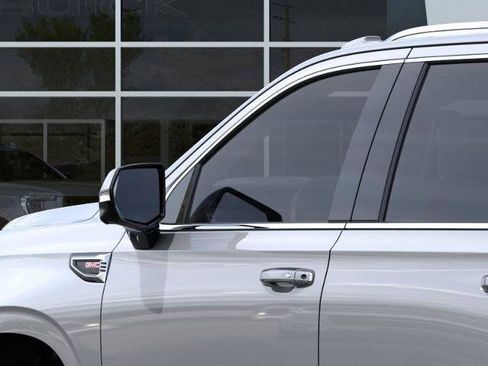 New 2026 GMC Yukon Denali w/ Sun & Power Step Package image 12