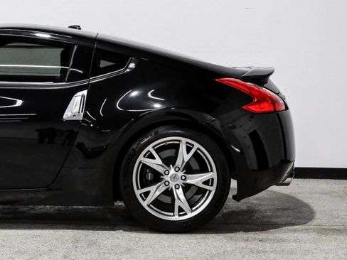 Used 2012 Nissan 370Z Touring w/ Sport Pkg RWD image 10