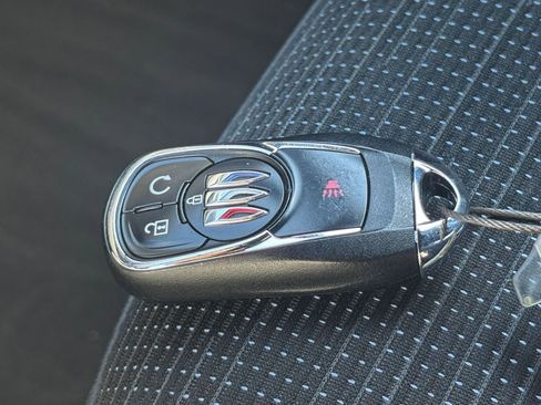 Used 2025 Buick Envista Preferred image 22