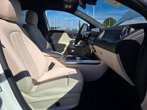 New 2026 Mercedes-Benz GLA 250 4MATIC image 25