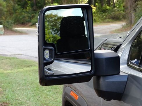 Used 2025 GMC Sierra 2500 AT4 w/ AT4 Premium Plus Package image 11