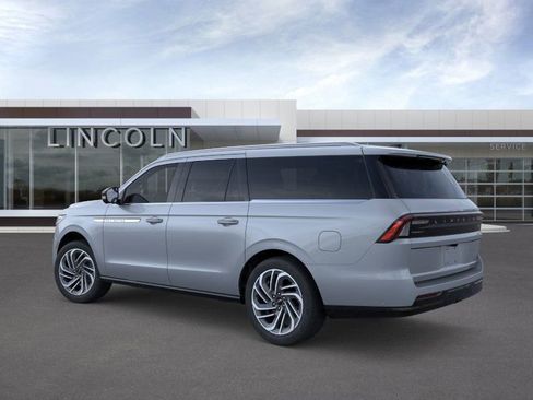 New 2025 Lincoln Navigator L Reserve image 4