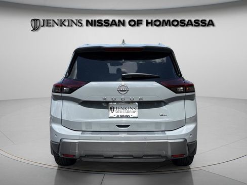 Certified 2024 Nissan Rogue SL w/ SL Premium Package image 6