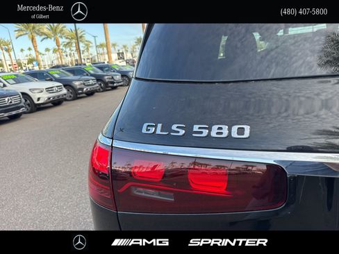 New 2026 Mercedes-Benz GLS 580 4MATIC image 6