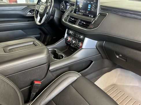 Used 2021 GMC Yukon SLT image 17