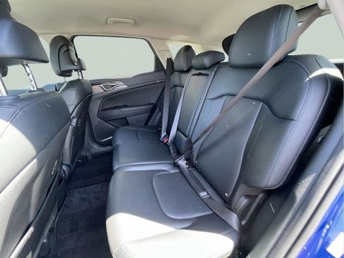 Used 2023 Kia Sportage EX AWD/4WD image 14