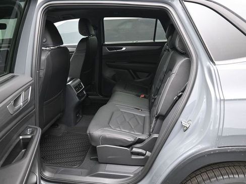 New 2026 Volkswagen Atlas Cross Sport SE AWD/4WD image 11