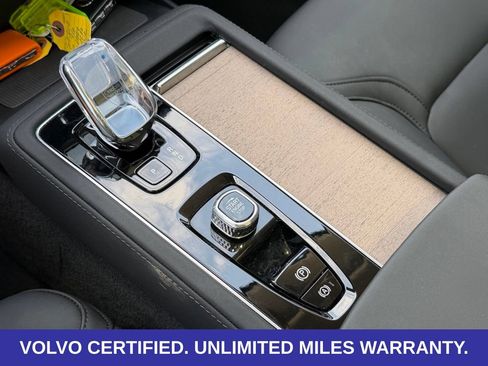 Certified 2026 Volvo XC90 B6 Plus AWD/4WD image 21