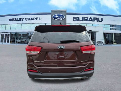 Used 2016 Kia Sorento EX image 6