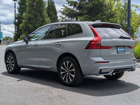 Used 2025 Volvo XC60 B5 Core AWD/4WD image 5