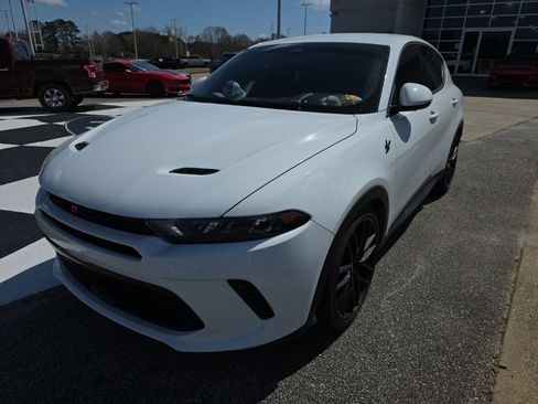 Used 2023 Dodge Hornet GT image 1