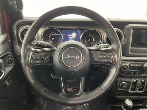 Used 2021 Jeep Wrangler Unlimited Sport AWD/4WD image 13