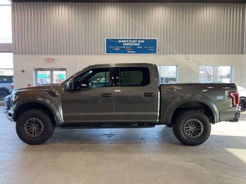 Certified 2019 Ford F150 Raptor w/ Equipment Group 801A Mid image 8