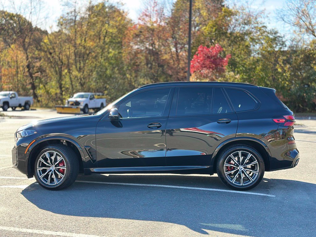Certified 2026 BMW X5 xDrive40i w/ M Sport Package AWD/4WD image 3