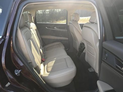 Used 2023 Lincoln Nautilus Reserve w/ Equipment Group 201A image 21