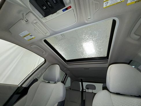 Used 2020 Subaru Forester Premium AWD/4WD image 23