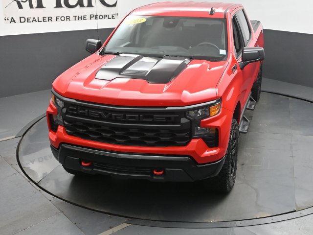 Used 2023 Chevrolet Silverado 1500 Custom Trail Boss w/ LPO, Dark Essentials Package AWD/4WD image 50