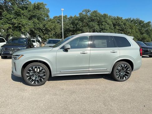 Used 2026 Volvo XC90 B6 Plus w/ Protection Package Premier AWD/4WD image 3