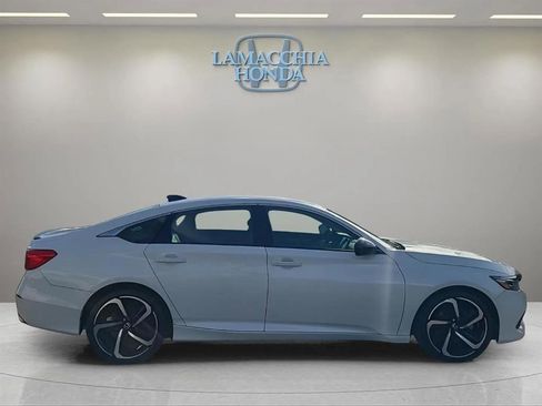 Used 2022 Honda Accord Sport Special Edition image 2