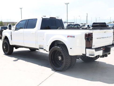 Used 2026 Ford F450 Platinum w/ FX4 Off-Road Package AWD/4WD image 4