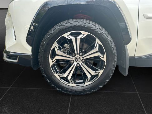 Used 2021 Toyota RAV4 XSE w/ Weather Package image 9