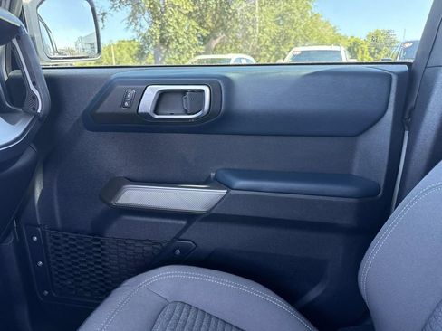 Used 2023 Ford Bronco 4-Door AWD/4WD image 21
