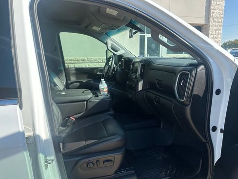 Used 2020 Chevrolet Silverado 2500 LTZ AWD/4WD image 13