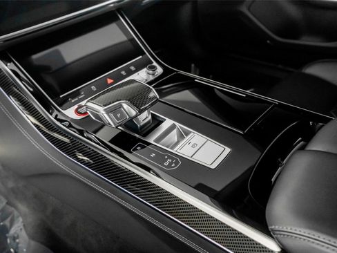Used 2022 Audi S8 w/ S8 Executive Package image 40