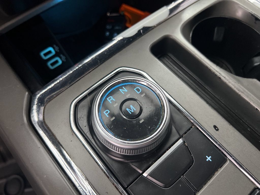Used 2019 Ford Expedition XLT w/ Equipment Group 201A AWD/4WD image 15