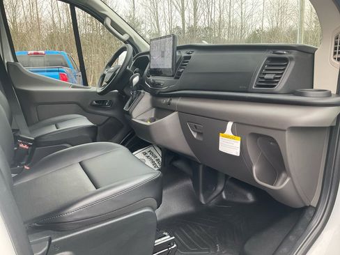 New 2026 Ford Transit 250 Low Roof RWD image 11