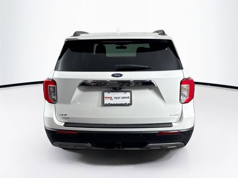 Used 2020 Ford Explorer XLT w/ Equipment Group 202A image 11