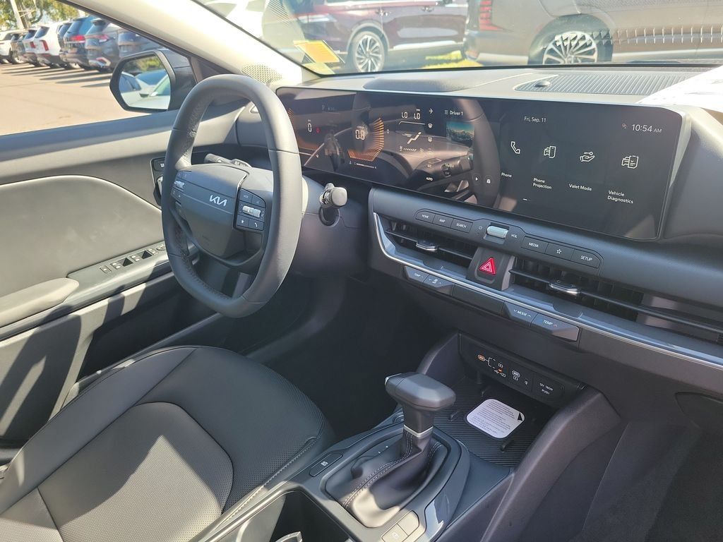 New 2026 Kia K4 EX FWD image 8