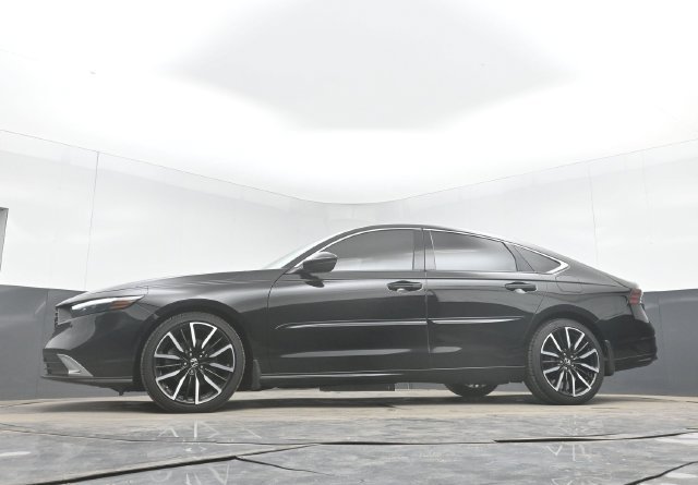 Used 2023 Honda Accord Touring image 32