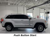 Used 2018 Jeep Grand Cherokee Laredo image 2