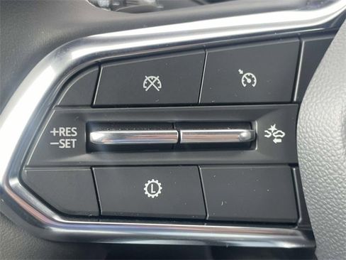 New 2026 Chevrolet Traverse LT w/ Midnight/Sport Edition image 13