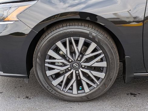 New 2025 Nissan Altima 2.5 SV image 10