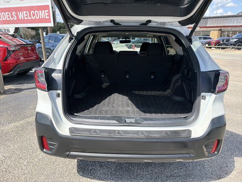 Used 2020 Subaru Outback Premium w/ Popular Package #1 AWD/4WD image 29