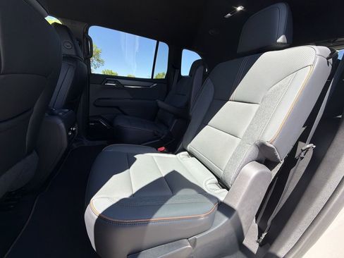 New 2026 GMC Acadia AT4 image 32