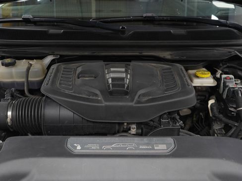 Used 2023 Jeep Wagoneer Series II AWD/4WD image 33