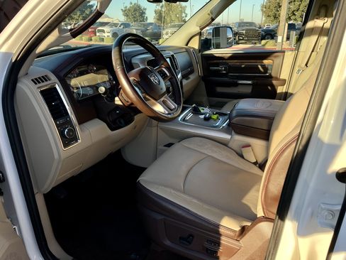 Used 2018 RAM 1500 Laramie Longhorn w/ Longhorn Southfork Package image 11