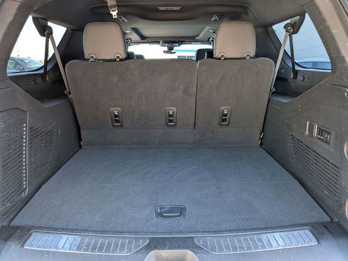 Used 2022 Chevrolet Suburban High Country w/ Premium Package 2 image 30