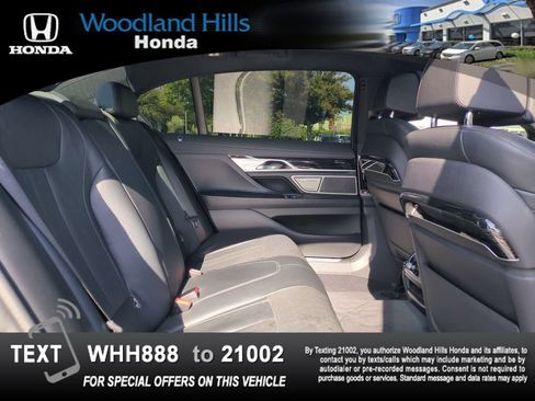 Used 2022 BMW 740i w/ M Sport Package RWD image 24
