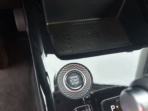 Used 2023 Kia Niro EX image 26