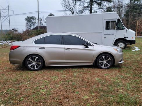 Used 2015 Subaru Legacy 2.5i Limited image 9