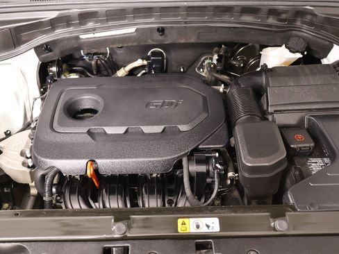 Used 2018 Hyundai Santa Fe Sport image 18