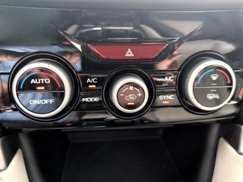 Used 2020 Subaru Forester Limited image 27