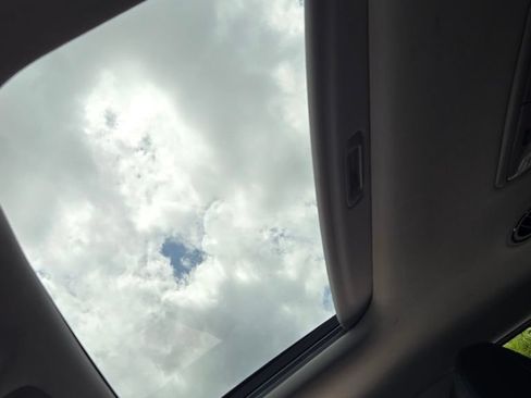 Certified 2024 Kia Telluride S w/ S Sunroof Package FWD image 19