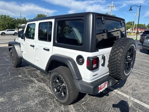 Used 2022 Jeep Wrangler Unlimited Sport AWD/4WD image 11